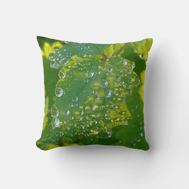 Cool Waterdrops On Green Leaf Throw Pillow (Front)