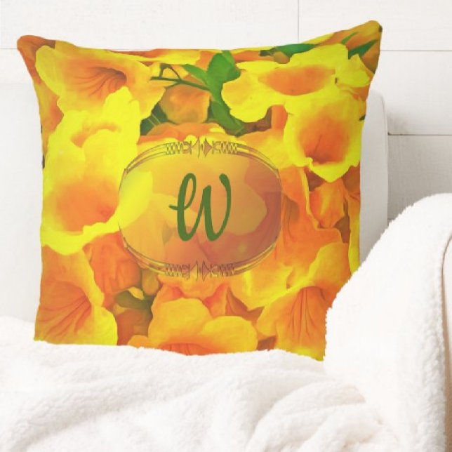 Copa de Oro Throw Pillow (Creator Uploaded)