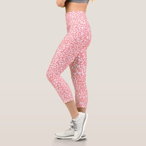 Coral Leopard Print Pattern Capri Leggings