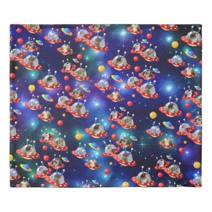 Cosmic Kittens in Alien Spaceship UFO Sci-fi Scene Duvet Cover
