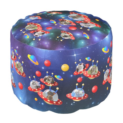 Cosmic Kittens in Alien Spaceship UFO Sci_fi Scene Pouf