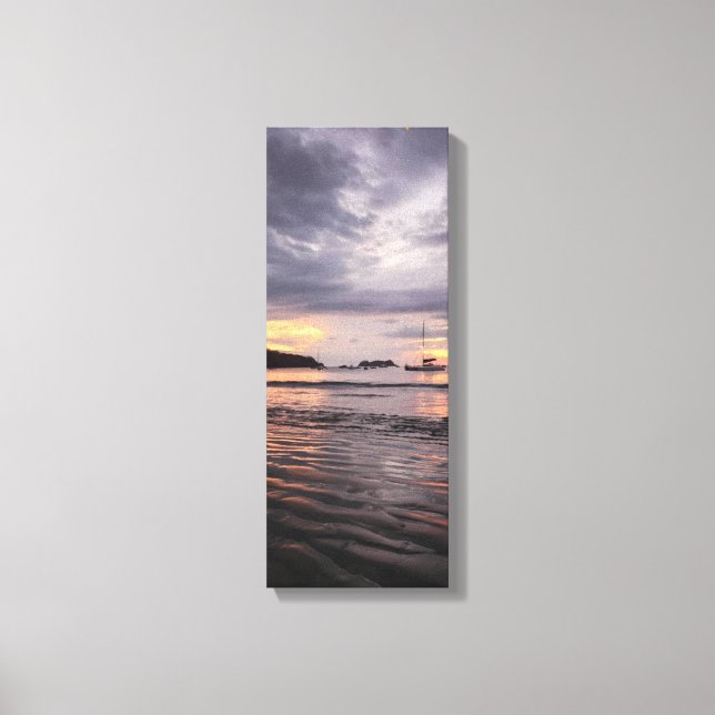 Costa Rican beauty Canvas Print (Front)