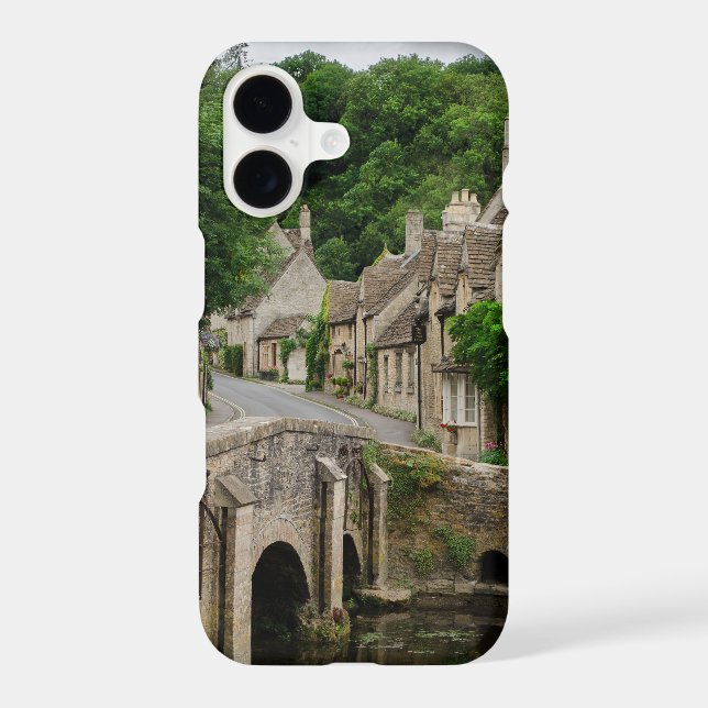 Costwolds town Castle Combe in England Case-Mate iPhone Case (Back)