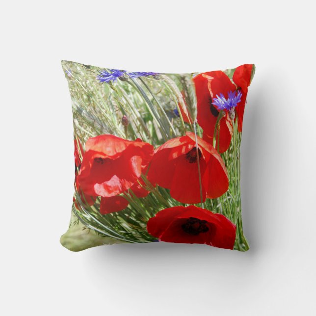Cottage garden, Rosalinde Throw Pillow (Front)