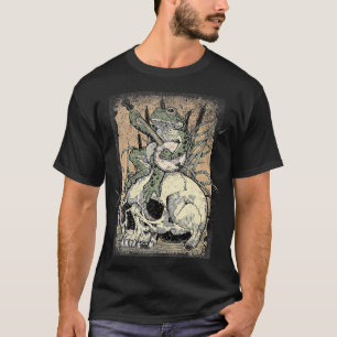 Cottagecore Aesthetic Frog Playing Banjo On Skul T-Shirt