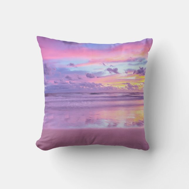 Cotton candy sunrise: beach view. throw pillow (Front)