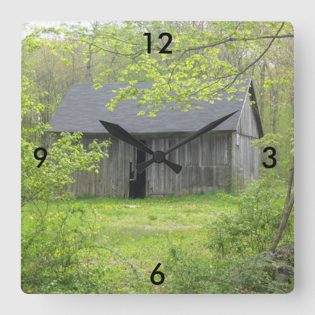 Country Barn Clock (Front)