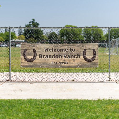 Country Western Rustic Barn Wood Horseshoe Welcome Banner