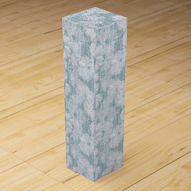County Cottage Velvety Blue Daisy  Wine Box (Front)