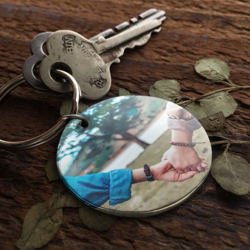 Couple holding hands keychain