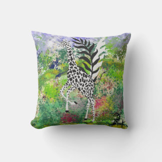 Coussin Wildlife Friendship - Giraffe  Throw Pillow