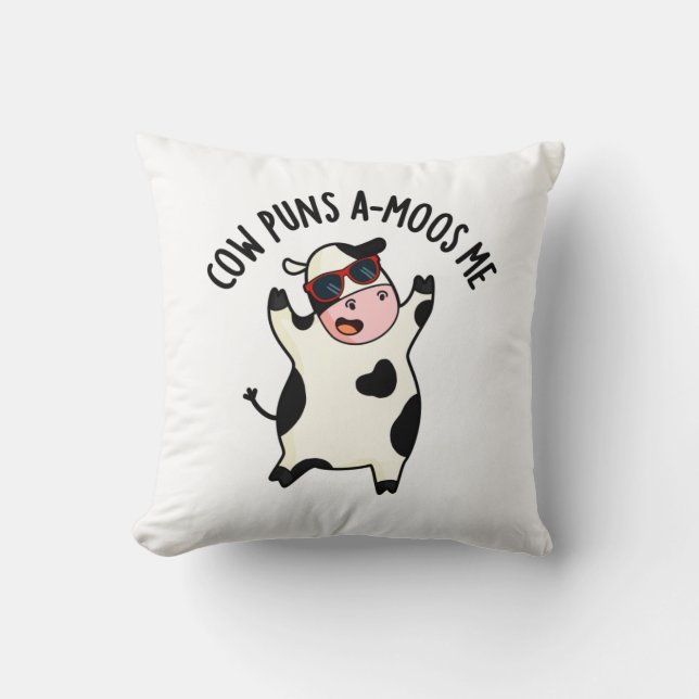 Cow Puns Amoos Me Funny Cow Pun  Throw Pillow (Front)
