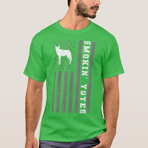 Coyote HuntingSmokin Yotes  T_Shirt