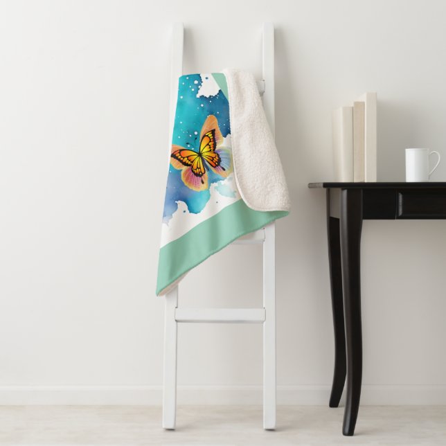 Cozy and warm Sherpa blanket. Blanket (In Situ)