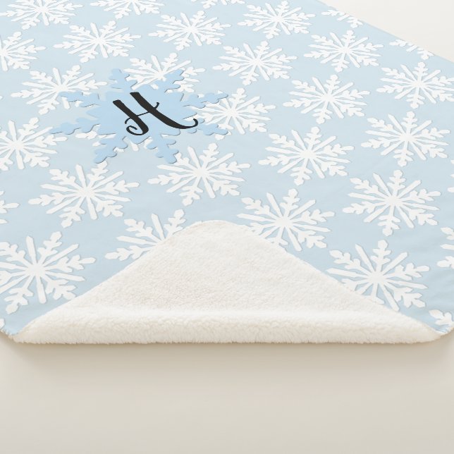 Cozy Baby's Monogram Snowflake Sherpa Blanket (3/4)