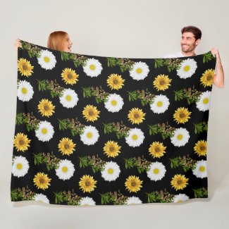 Cozy Floral Daisy Sunflower on Black