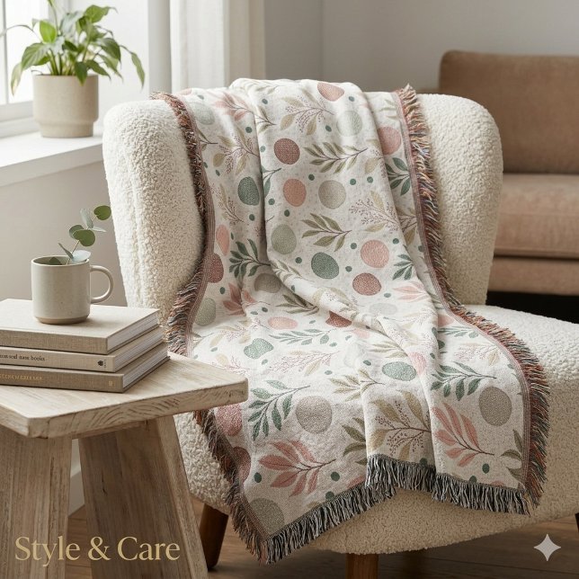 Cozy Throw Blanket with Classic Polka Dot Pattern (Cozy Throw Blanket with Classic Polka Dot Pattern)