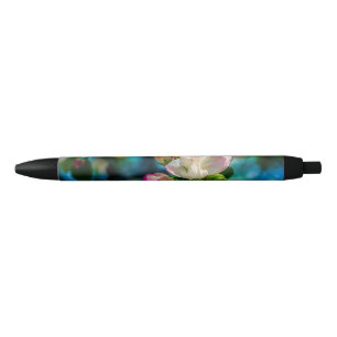 Crabapple flower and buds pen