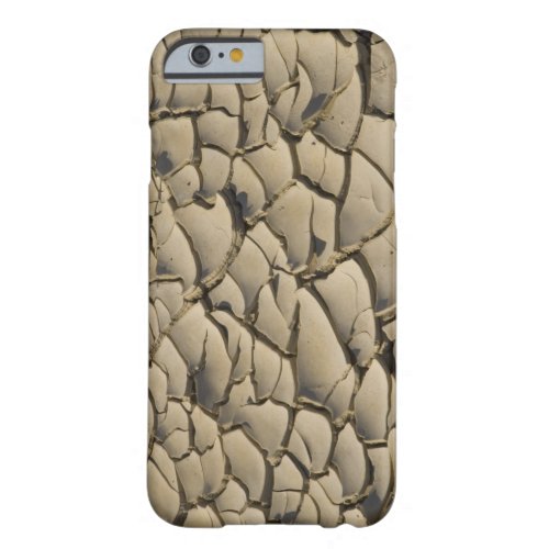 Cracked Mud formation in the Valley floor of Barely There iPhone 6 Case
