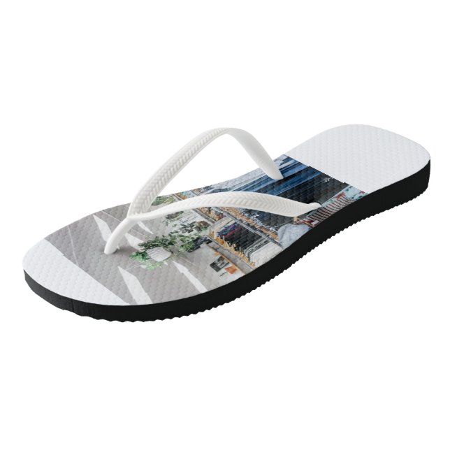 Crafting an exceptional article to highlight your  flip flops (Angled)