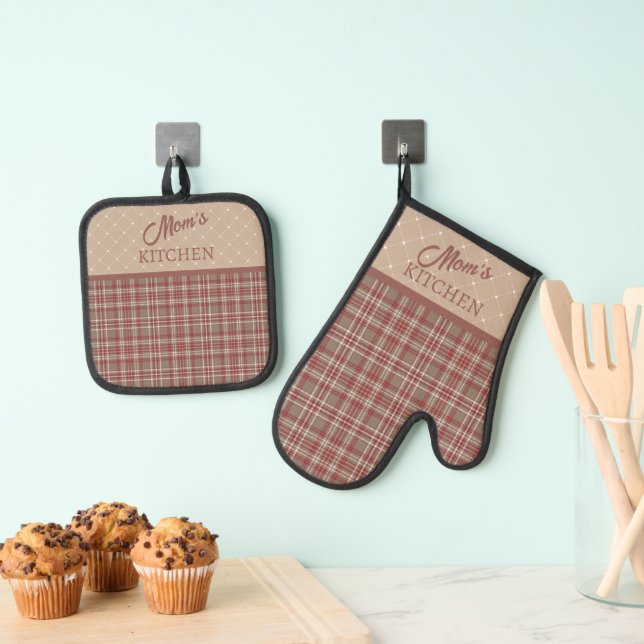Cranberry Red, White and Tan  Oven Mitt & Pot Holder Set (Insitu(Hanging))