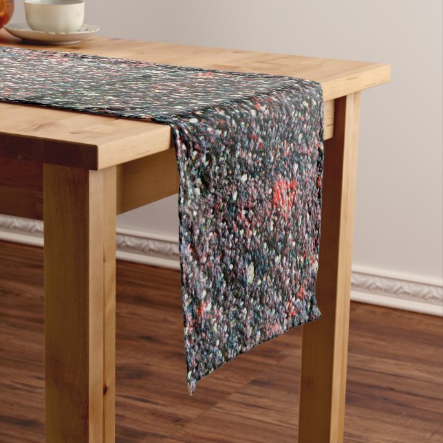 cranberry stir short table runner (In Situ)