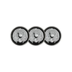 Crane and turtle golf ball marker