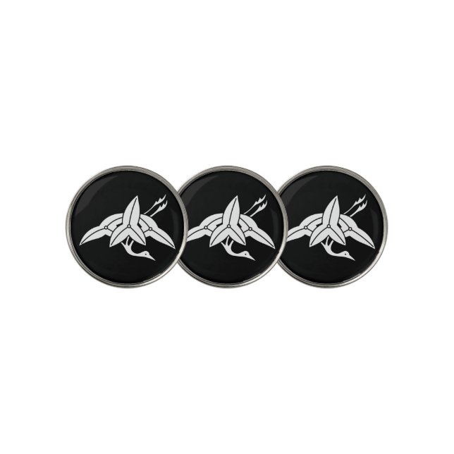 Crane-shaped arrowhead golf ball marker (3 Up)