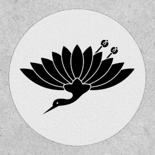 Crane-shaped chrysanthemum patch