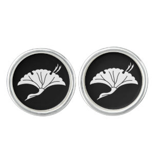 Crane-shaped ginkgo leaf cufflinks