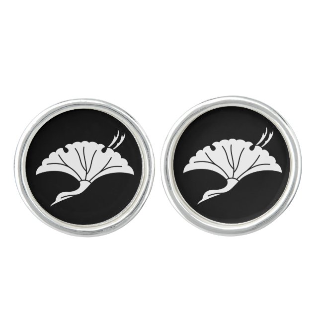 Crane-shaped ginkgo leaf cufflinks (Front)