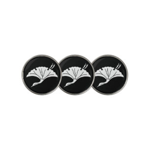 Crane-shaped ginkgo leaf golf ball marker