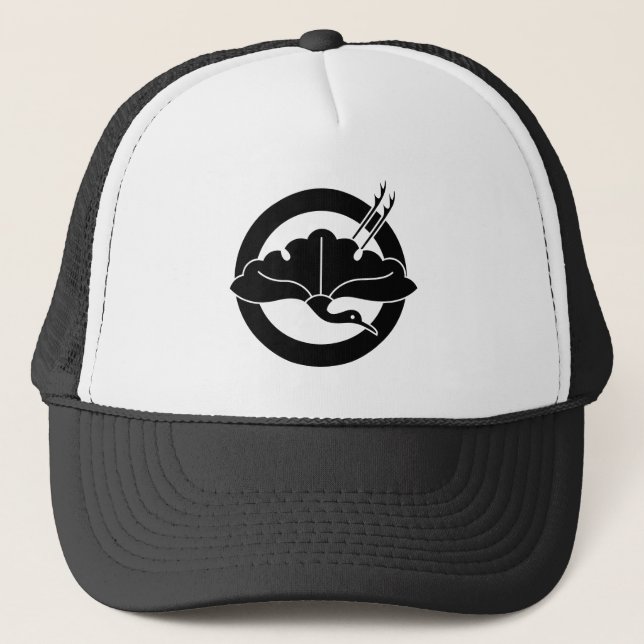 Crane-shaped ginkgo leaf on circle trucker hat (Front)