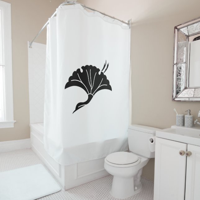 Crane-shaped ginkgo leaf shower curtain (In Situ)