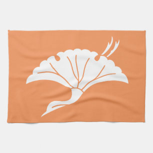 Crane-shaped ginkgo leaf towel