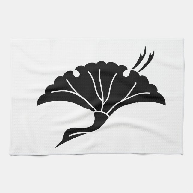 Crane-shaped ginkgo leaf towel (Horizontal)