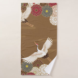 Cranes and chrysanthemums Japanese traditional pat Bath Towel