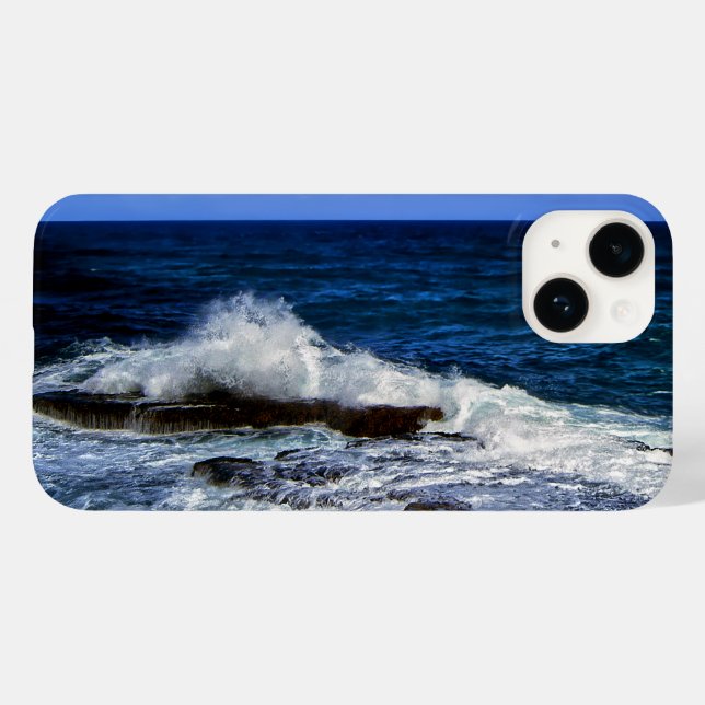 Crashing Wave On Rock Formation Case (Back (Horizontal))