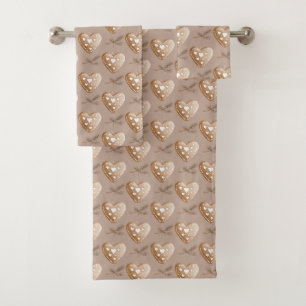 Cream Gingerbread Cookie Hearts Christmas Bath Towel Set