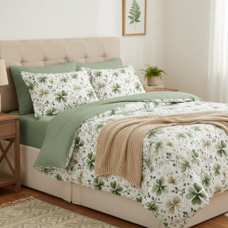 Creamy Beige Green Watercolor Shamrocks Pattern Duvet Cover