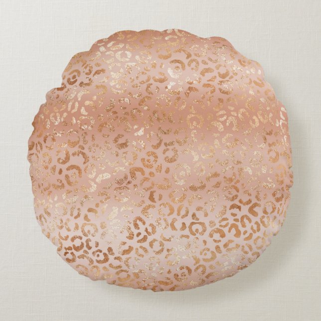 Creamy Peach Rose Blush Leopard Print        Round Pillow (Front)