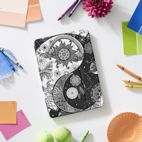 Creative Black white Yin Yang Night Day Mandala iPad Pro Cover
