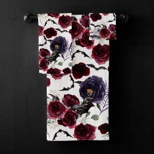 Creepy Beautiful   Dark Gothic Roses with Bats Bath Towel Set