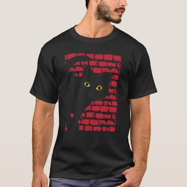 Creepy cat T-Shirt (Front)