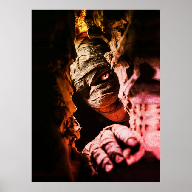Creepy Mummy Wall Art – Dark Horror Portrait Print (Front)