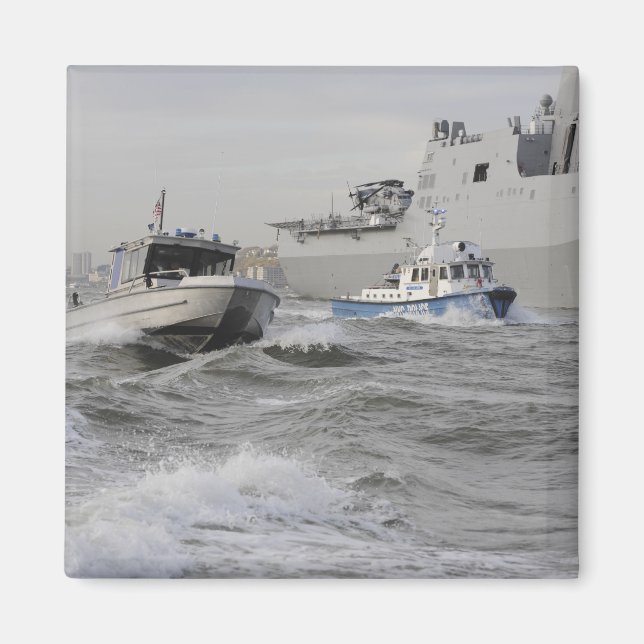 Crews from the coast guard and police departmen magnet (Front)