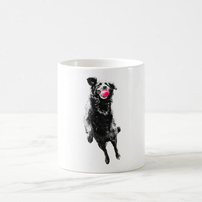 Crimson catch in flight coffee mug (Center)