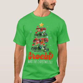 Crocin around the christmas tree 207 T-Shirt
