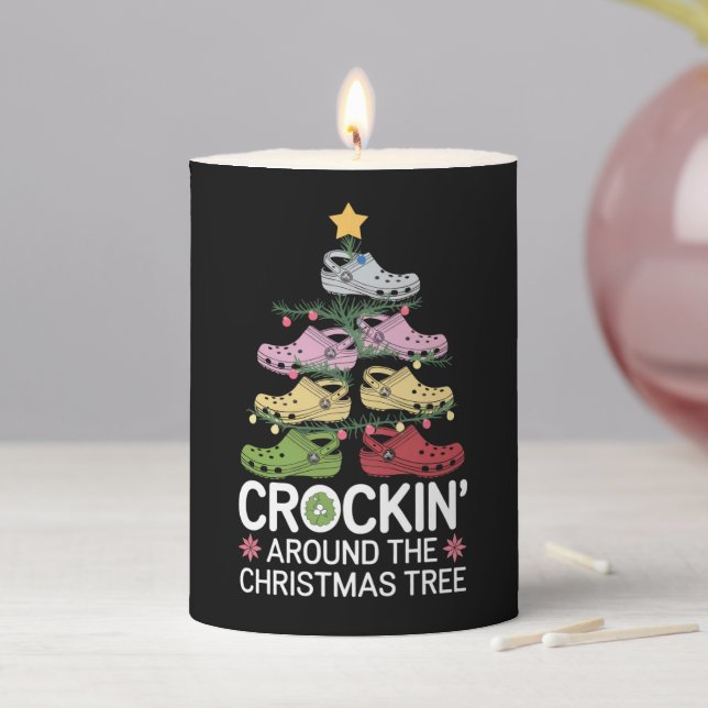 Crockin' Around The Christmas Tree Pillar Candle (In Situ)