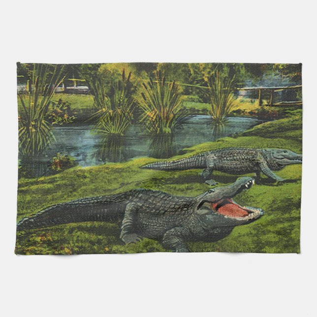 Crocodiles, Vintage Marine Life Reptiles Animals Towel (Horizontal)